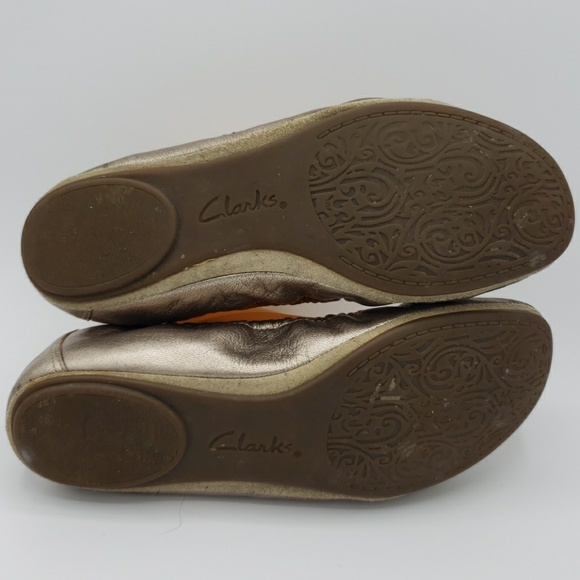 Gorgeous Clarks gold leather flats sz 7.5 - Picture 6 of 7
